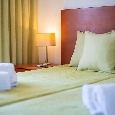 Host Wise - Bright Cozy Flats W Terrace & Pool Apartment Quarteira Luaran gambar