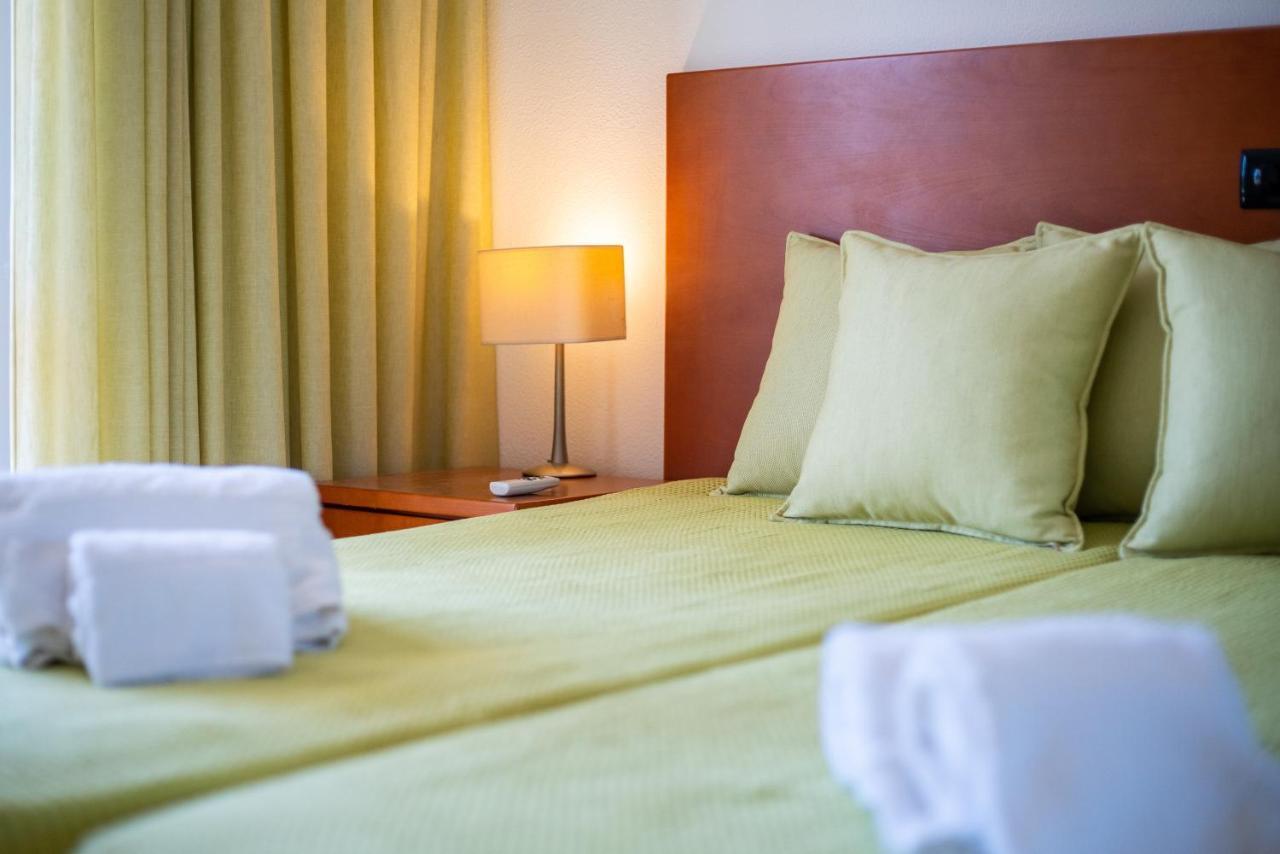 Host Wise - Bright Cozy Flats W Terrace & Pool Apartment Quarteira Luaran gambar